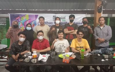 Alumni Sekolah Energi Bersih LBH Pekanbaru menyoroti kerusakan Sungai Siak yang semakin tercemar